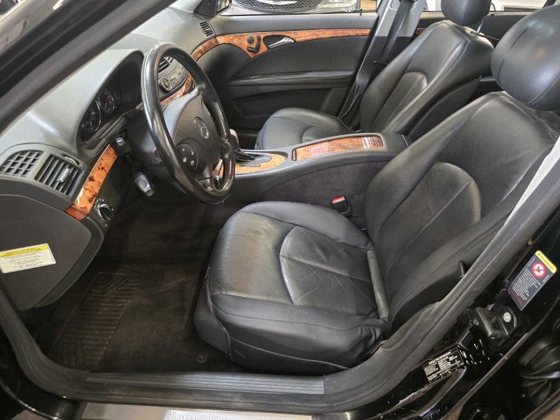 Used 2006 Mercedes-Benz E 350 4MATIC Sedan image 6