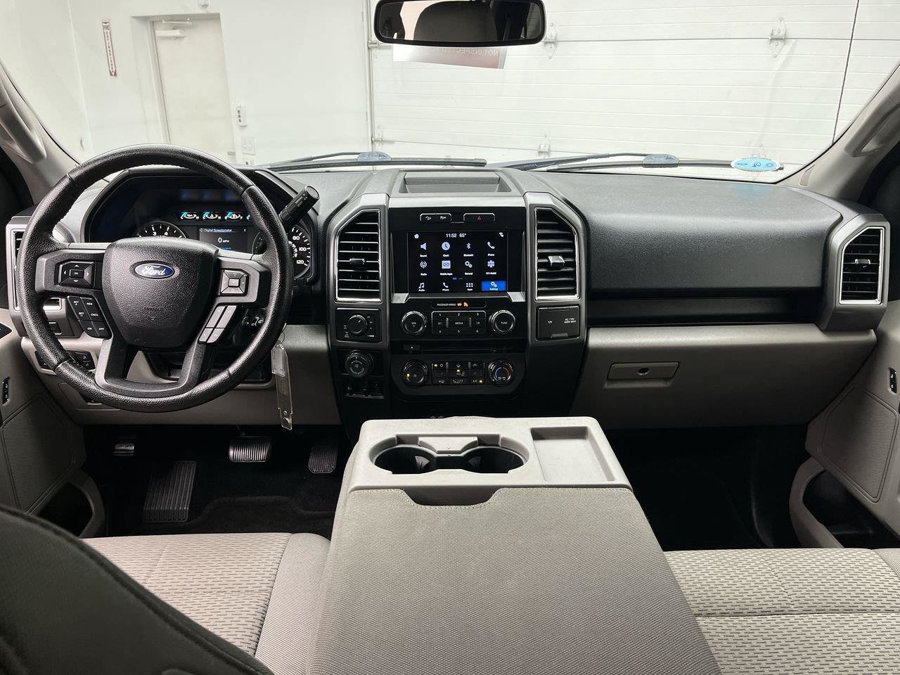 Used 2016 Ford F150 XLT w/ Equipment Group 302A Luxury AWD/4WD image 4