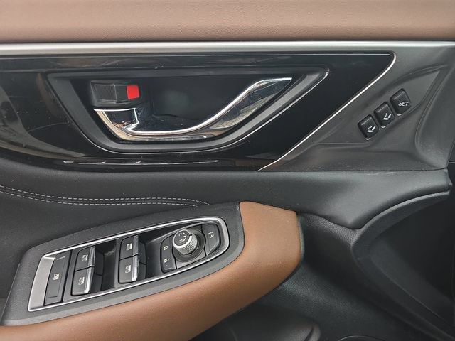 Used 2020 Subaru Outback Touring XT AWD/4WD image 27