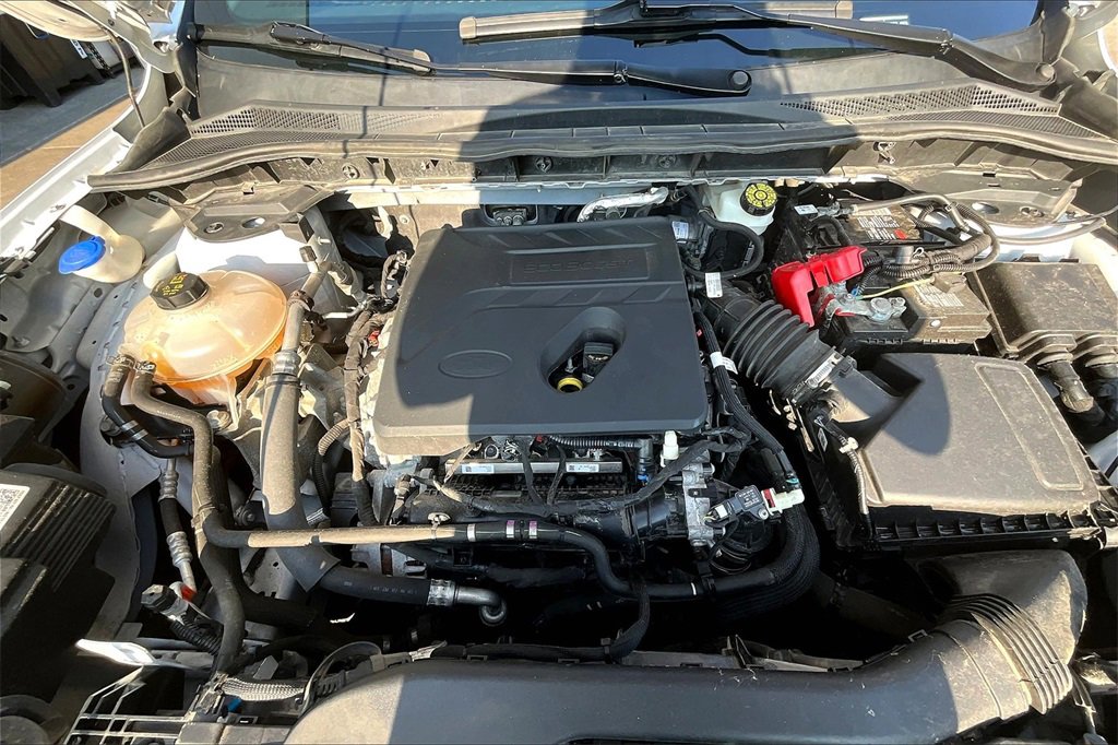 Used 2020 Ford Escape SE image 29