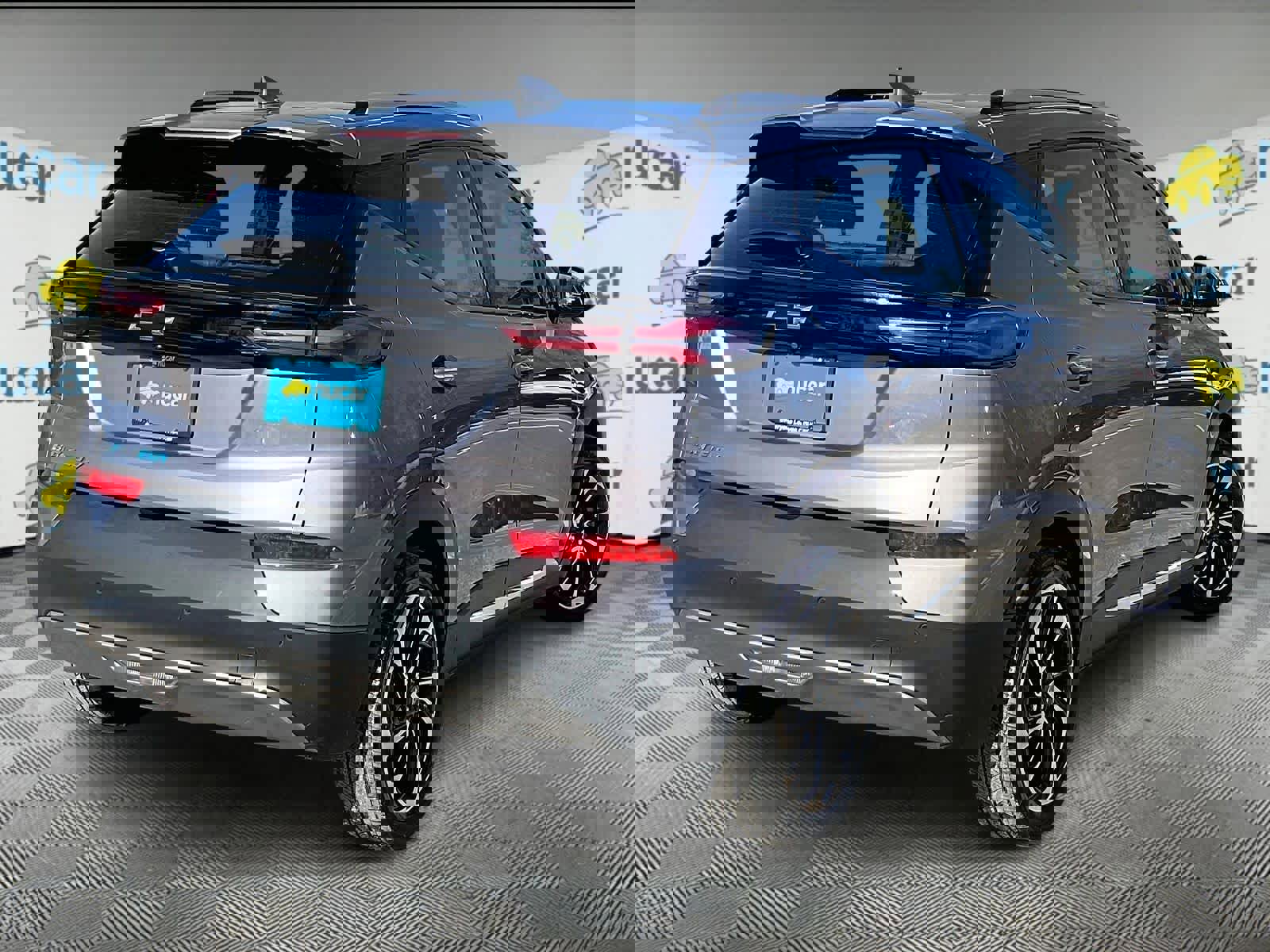 Used 2023 Chevrolet Bolt EUV Premier w/ Sun & Sound Package image 6