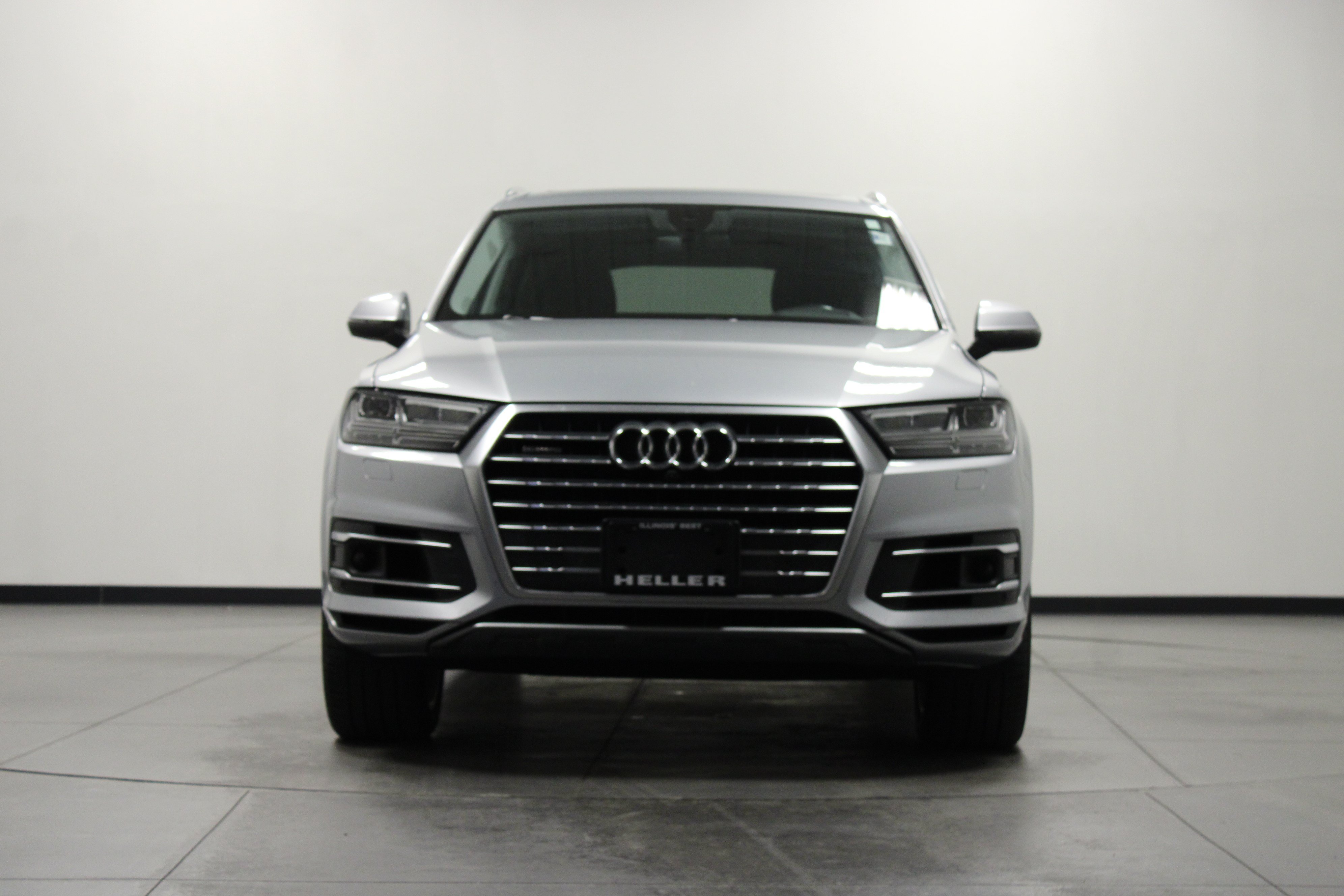 Used 2019 Audi Q7 3.0T Prestige AWD/4WD image 9