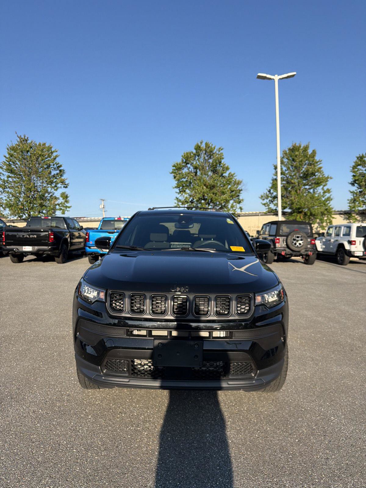 Used 2025 Jeep Compass Sport AWD/4WD image 8