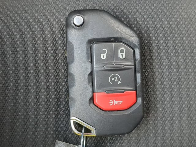 Used 2023 Jeep Gladiator Sport AWD/4WD image 33