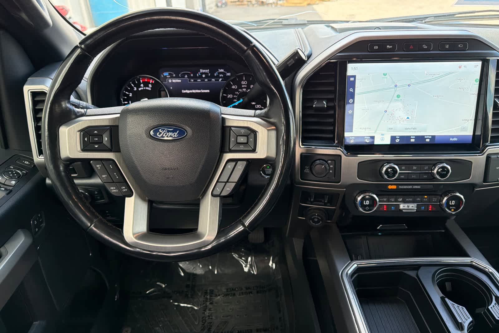 Certified 2022 Ford F350 Platinum w/ Tremor Off-Road Package AWD/4WD image 14