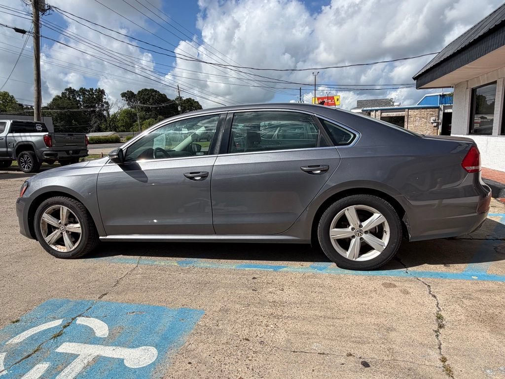 Used 2012 Volkswagen Passat 2.5 SE FWD image 5