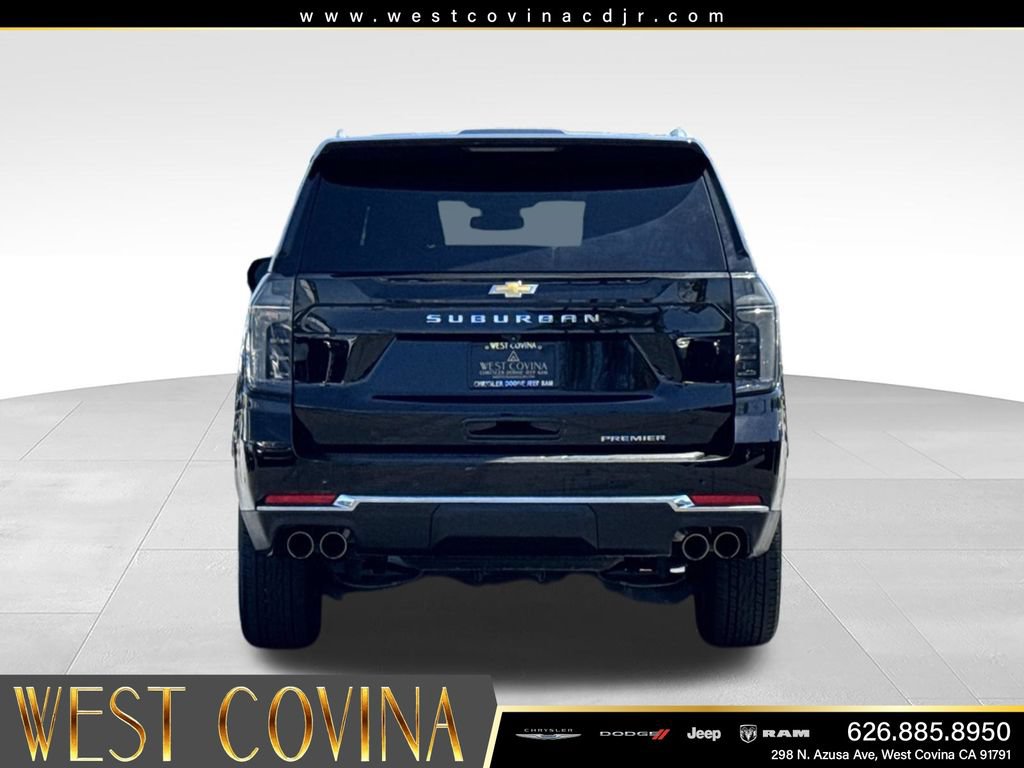 Used 2025 Chevrolet Suburban Premier AWD/4WD image 9