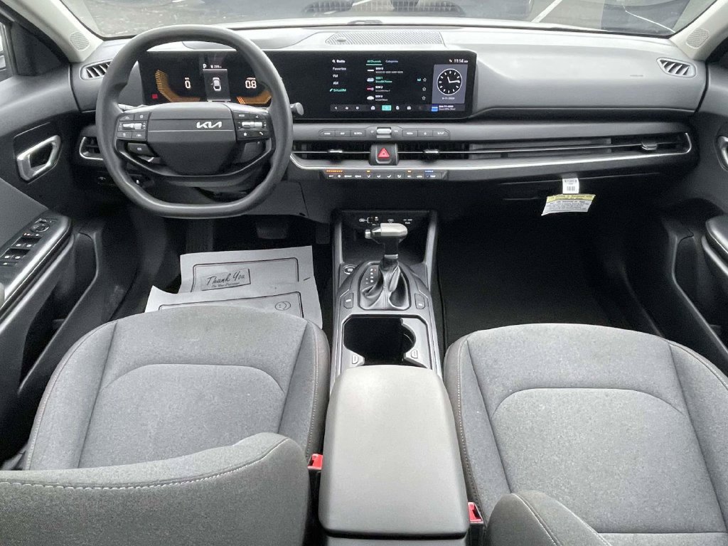 Used 2025 Kia K4 FWD image 11