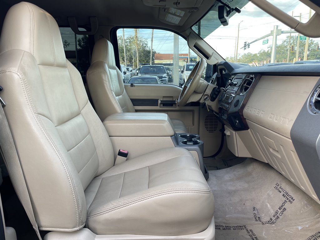 Used 2010 Ford F250 Lariat image 22