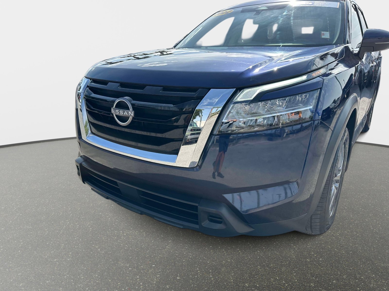 Used 2022 Nissan Pathfinder SV image 8