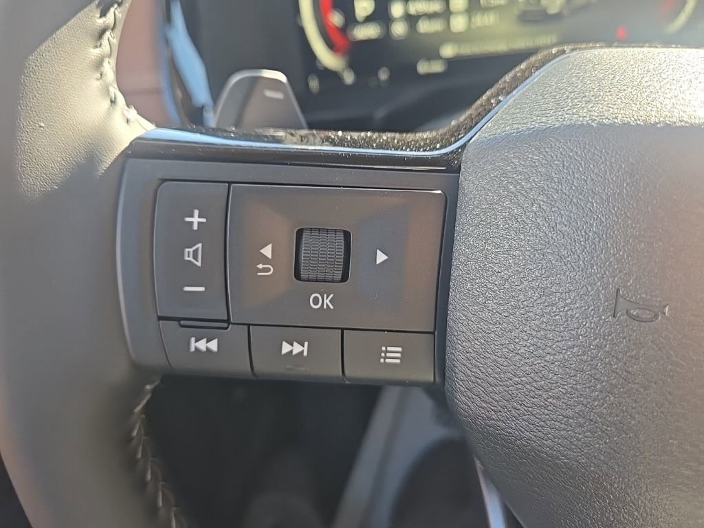 New 2026 Nissan Pathfinder Platinum image 17