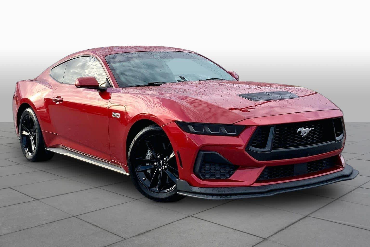 Used 2024 Ford Mustang GT RWD image 3