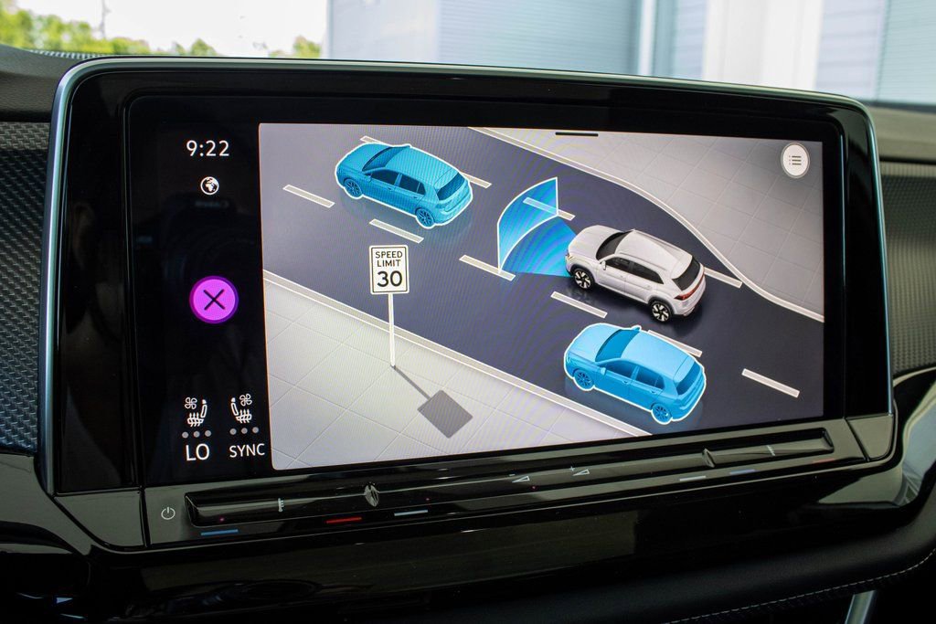 New 2025 Volkswagen Atlas Cross Sport SEL R-Line AWD/4WD image 42