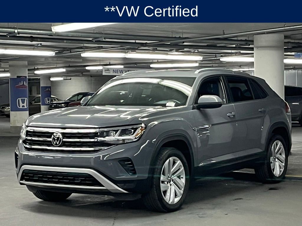Used 2022 Volkswagen Atlas Cross Sport SE w/ Panoramic Sunroof Package image 3