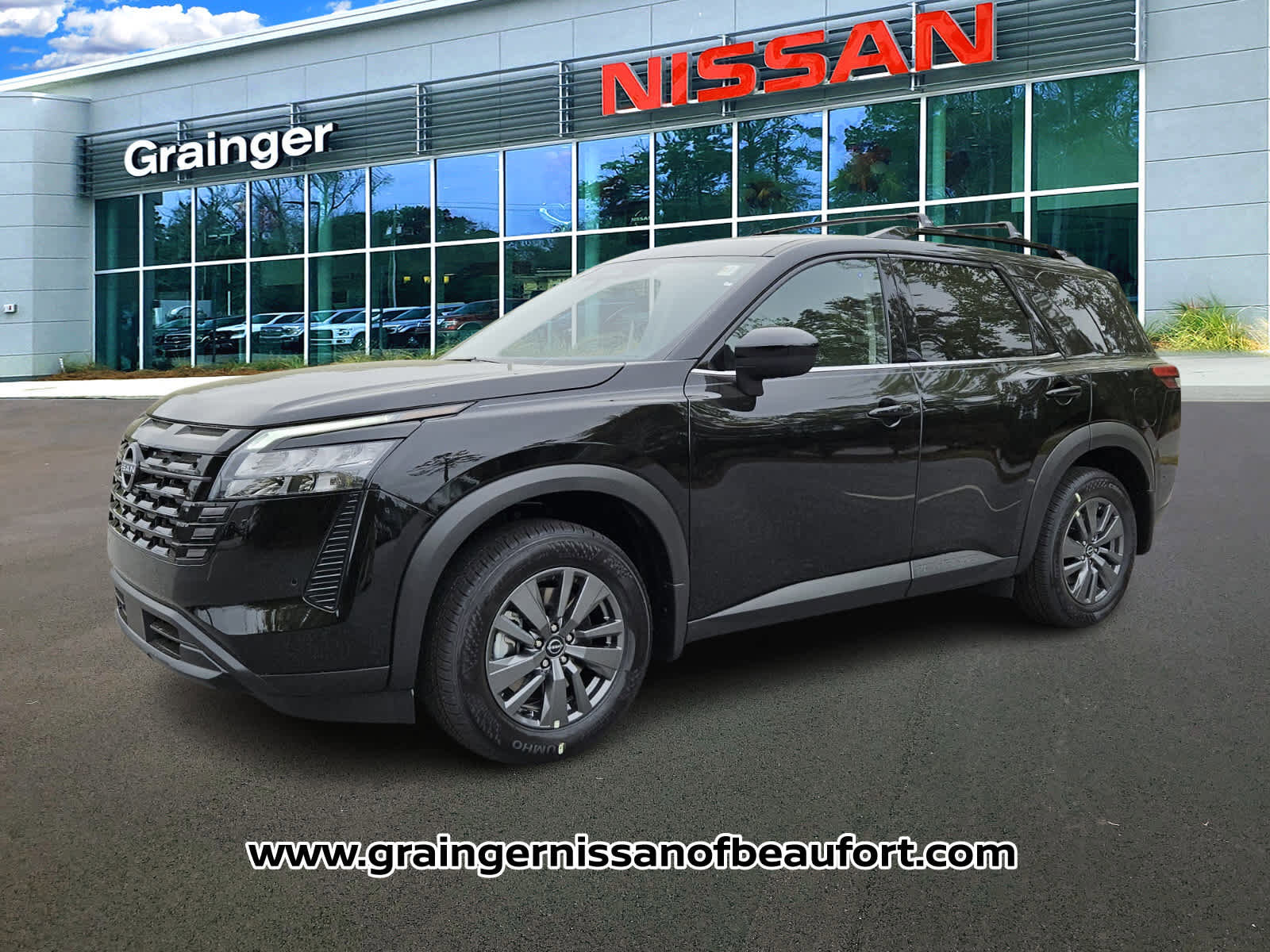 New 2026 Nissan Pathfinder SV FWD image 2