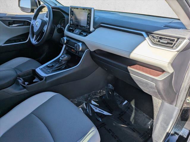 Used 2019 Toyota RAV4 Limited image 20
