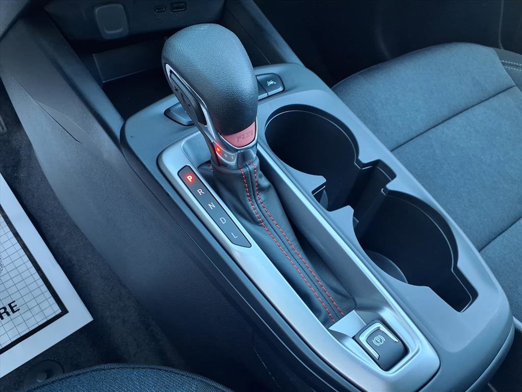 Used 2024 Chevrolet Trax RS w/ Driver Confidence Package image 17