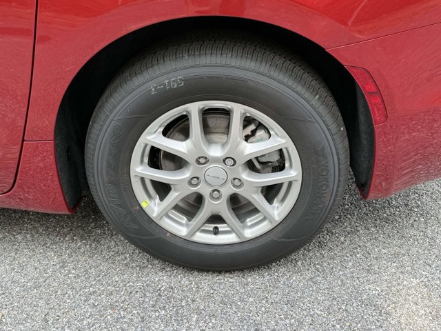 New 2027 Chrysler Pacifica LX FWD image 32