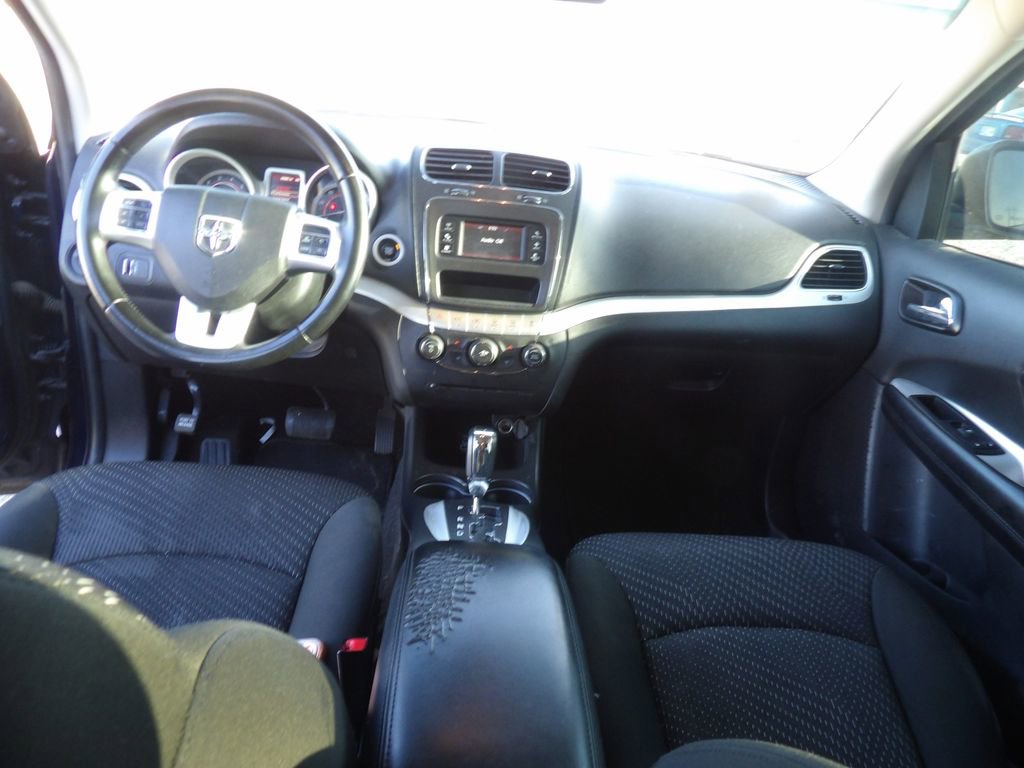 Used 2020 Dodge Journey SE w/ SE Popular Equipment Group image 24