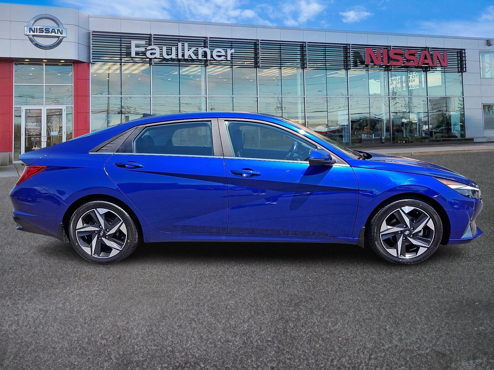 Used 2023 Hyundai Elantra Limited FWD image 7