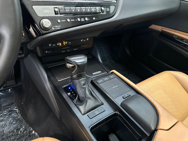 Used 2022 Lexus ES 350 w/ Premium Package FWD image 23