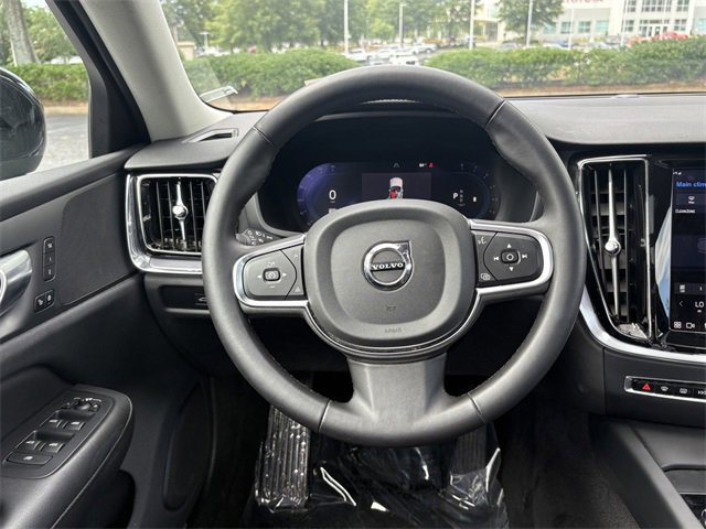 Used 2024 Volvo S60 B5 Core image 13