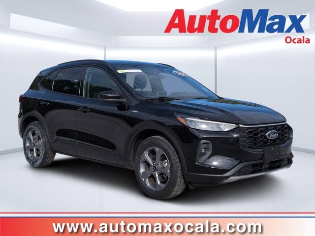 Used 2025 Ford Escape ST-Line Select AWD/4WD image 1
