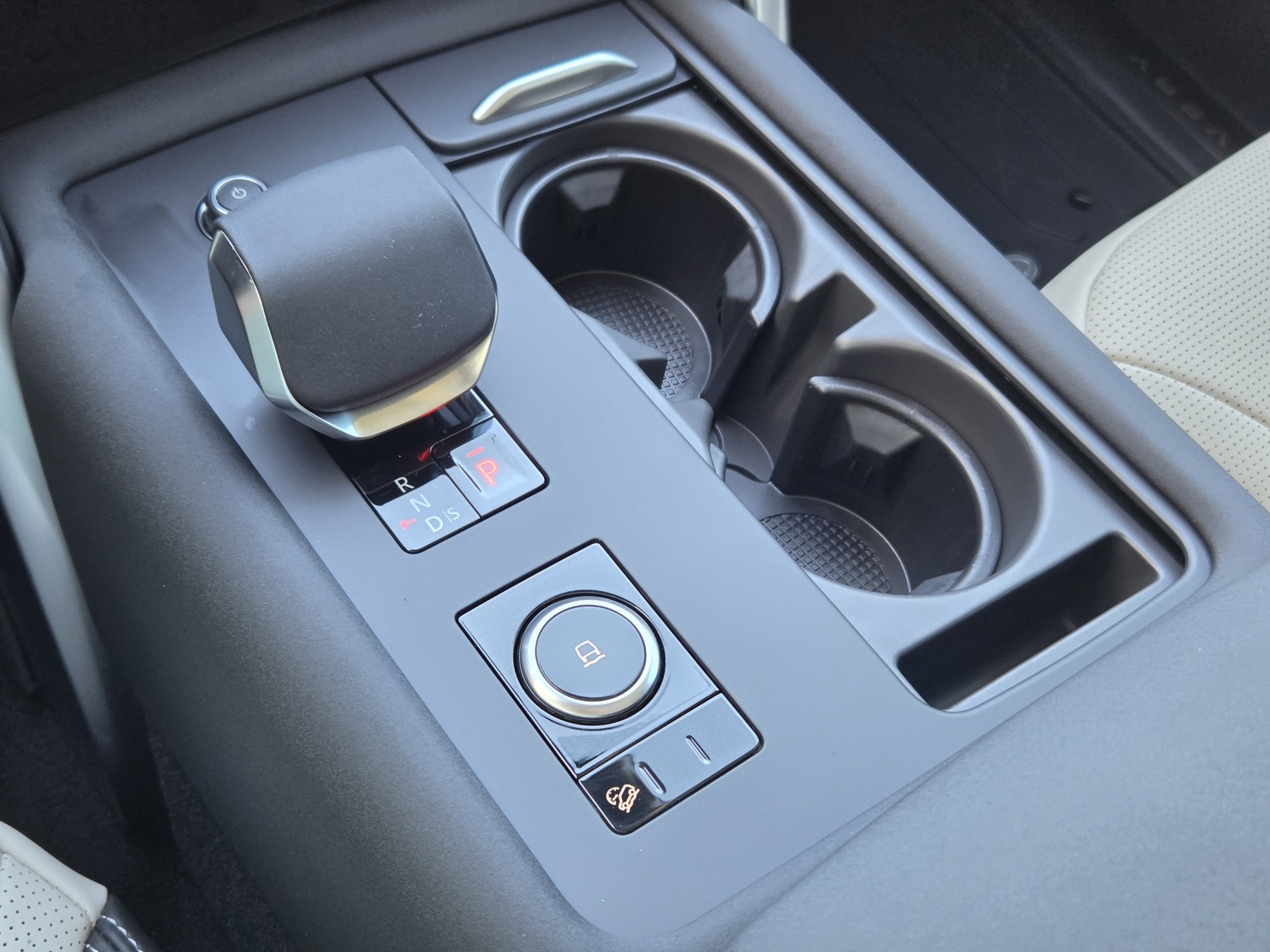 New 2026 Land Rover Discovery Dynamic SE AWD/4WD image 16