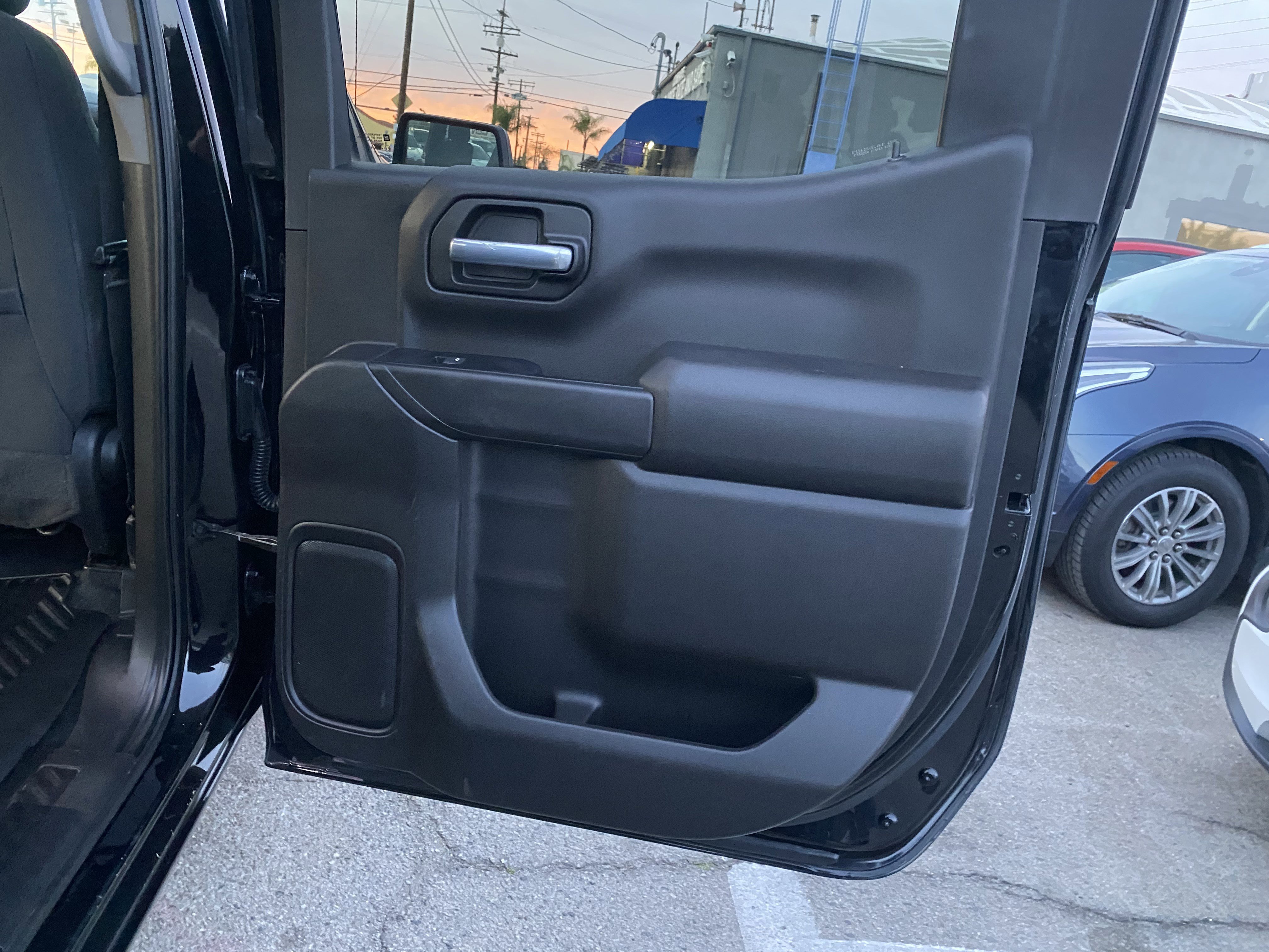 Used 2022 Chevrolet Silverado 1500 Custom image 19