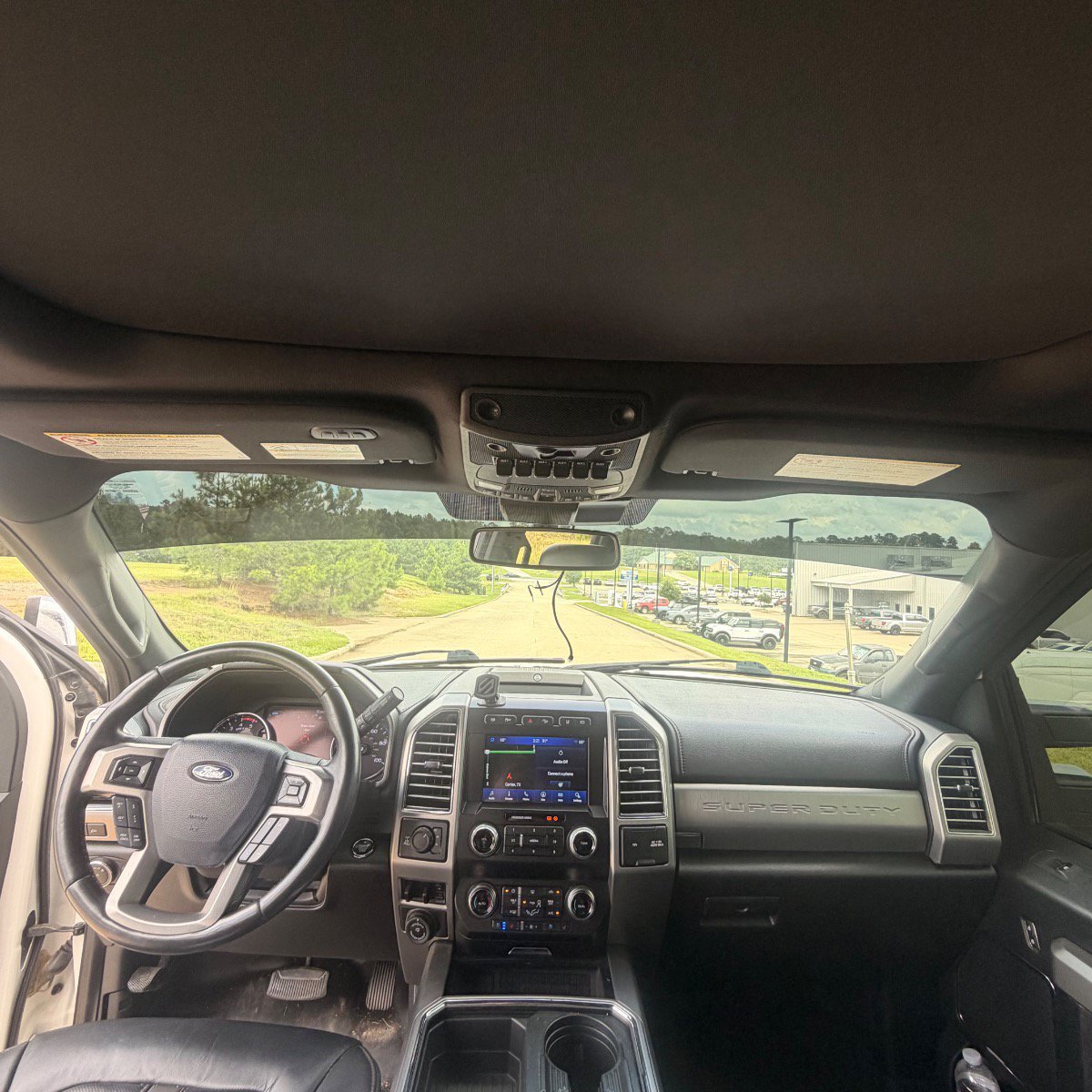 Used 2021 Ford F250 Platinum w/ FX4 Off-Road Package AWD/4WD image 25