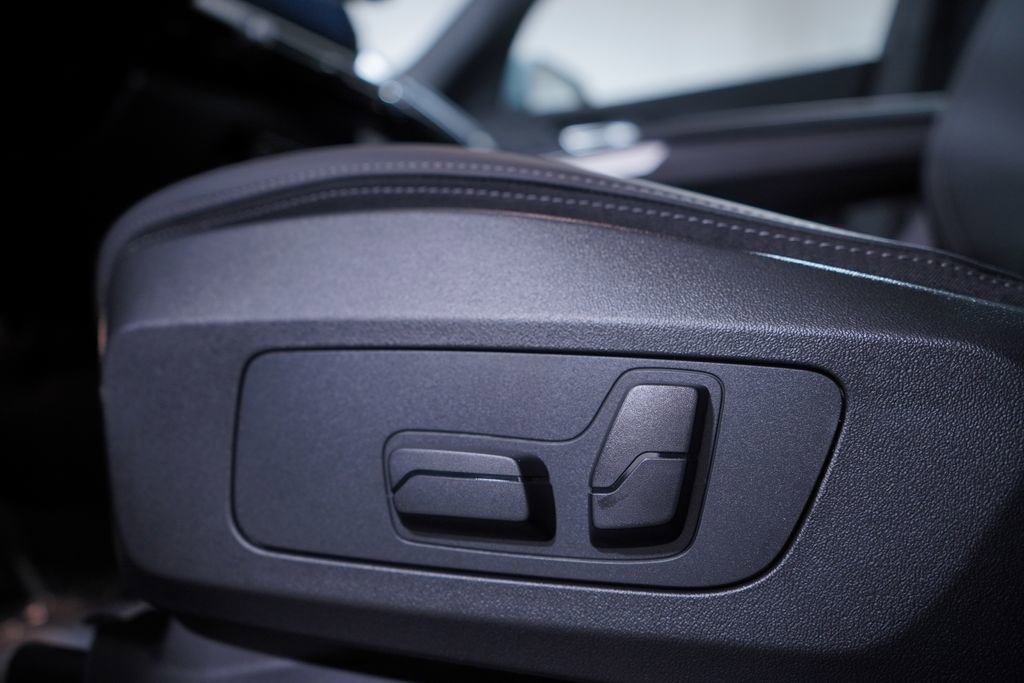 New 2026 BMW X1 xDrive28i w/ Convenience Package image 12