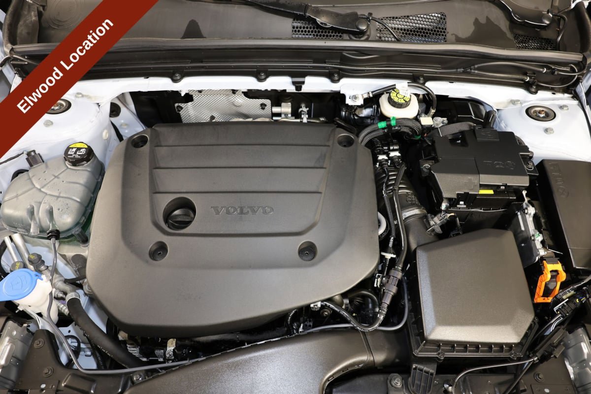 Used 2025 Volvo XC40 B5 Core AWD/4WD image 36