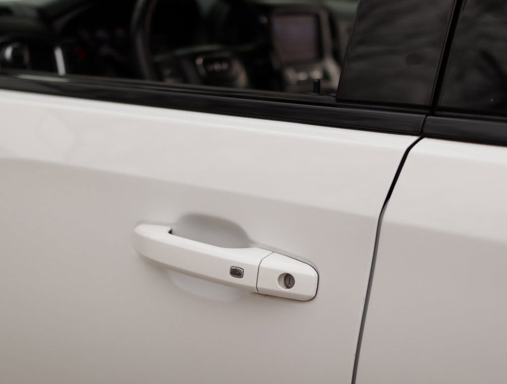 Used 2021 GMC Sierra 1500 AT4 image 37