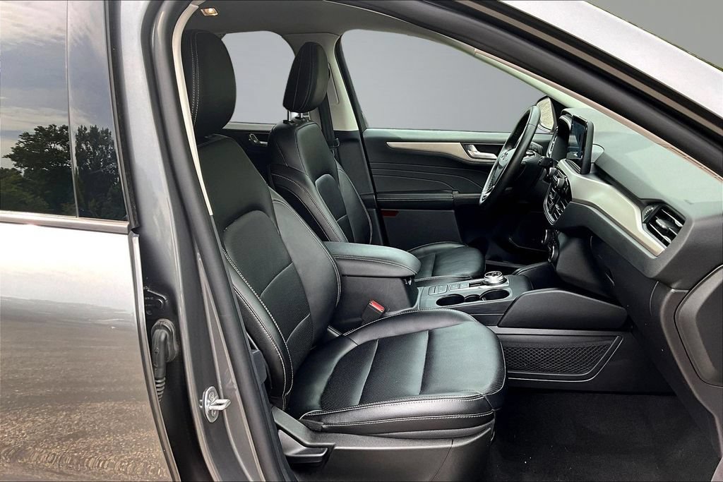 Certified 2022 Ford Escape SEL AWD/4WD image 30