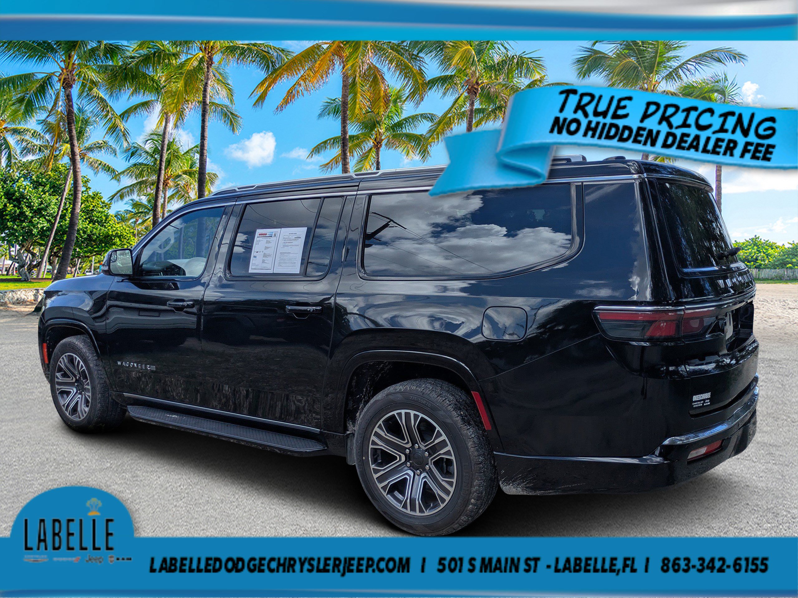 Used 2024 Jeep Wagoneer L Series II w/ Flexible Seating Group AWD/4WD image 5