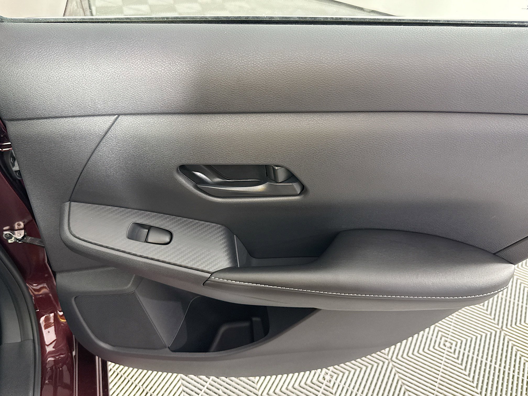 Used 2025 Nissan Sentra SV image 27