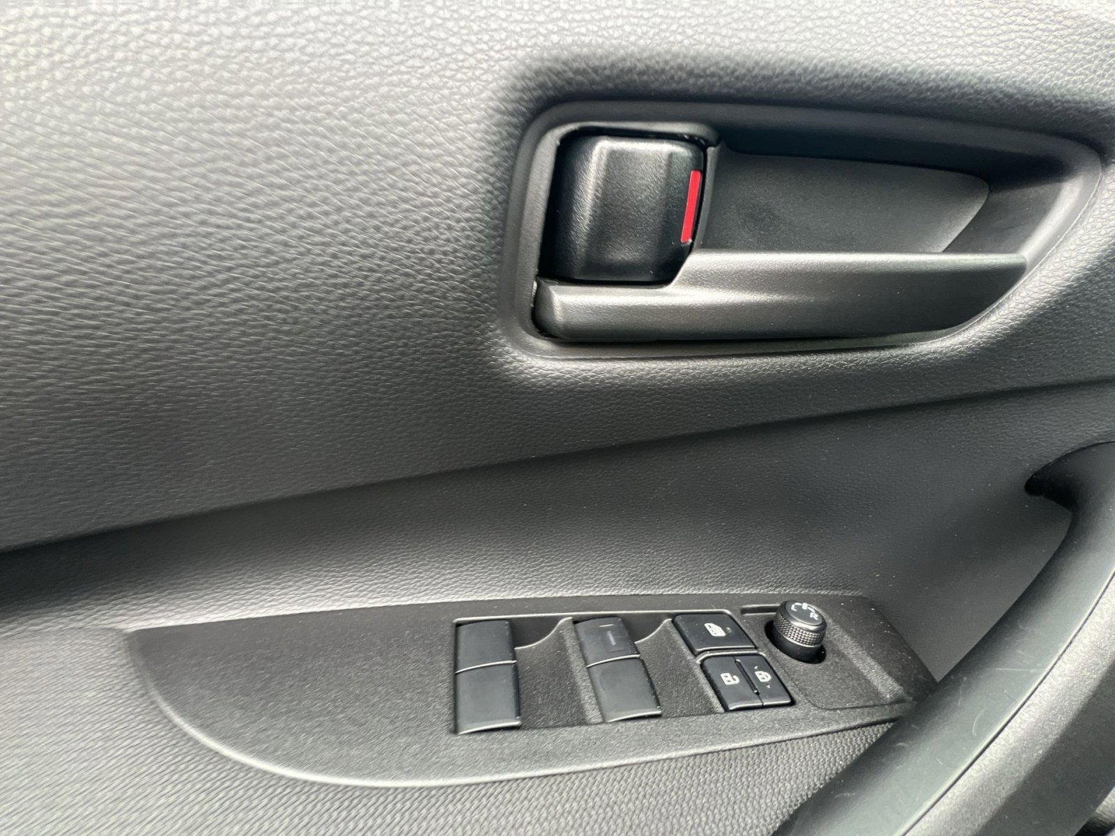 Used 2026 Toyota Corolla LE FWD image 23