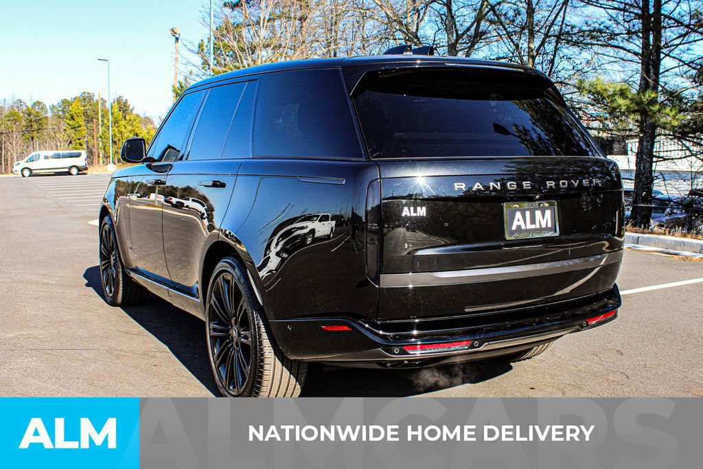 Used 2025 Land Rover Range Rover Autobiography image 4