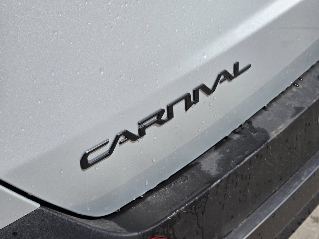 New 2026 Kia Carnival SX w/ SX Dark Edition Package FWD image 7