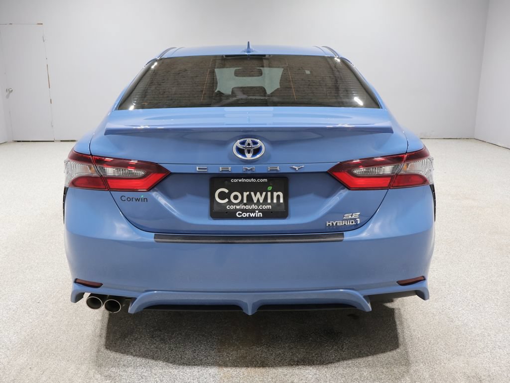 Used 2023 Toyota Camry SE w/ Audio Upgrade Package FWD video 3