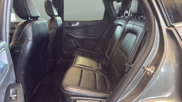 Used 2025 Ford Escape Platinum image 32