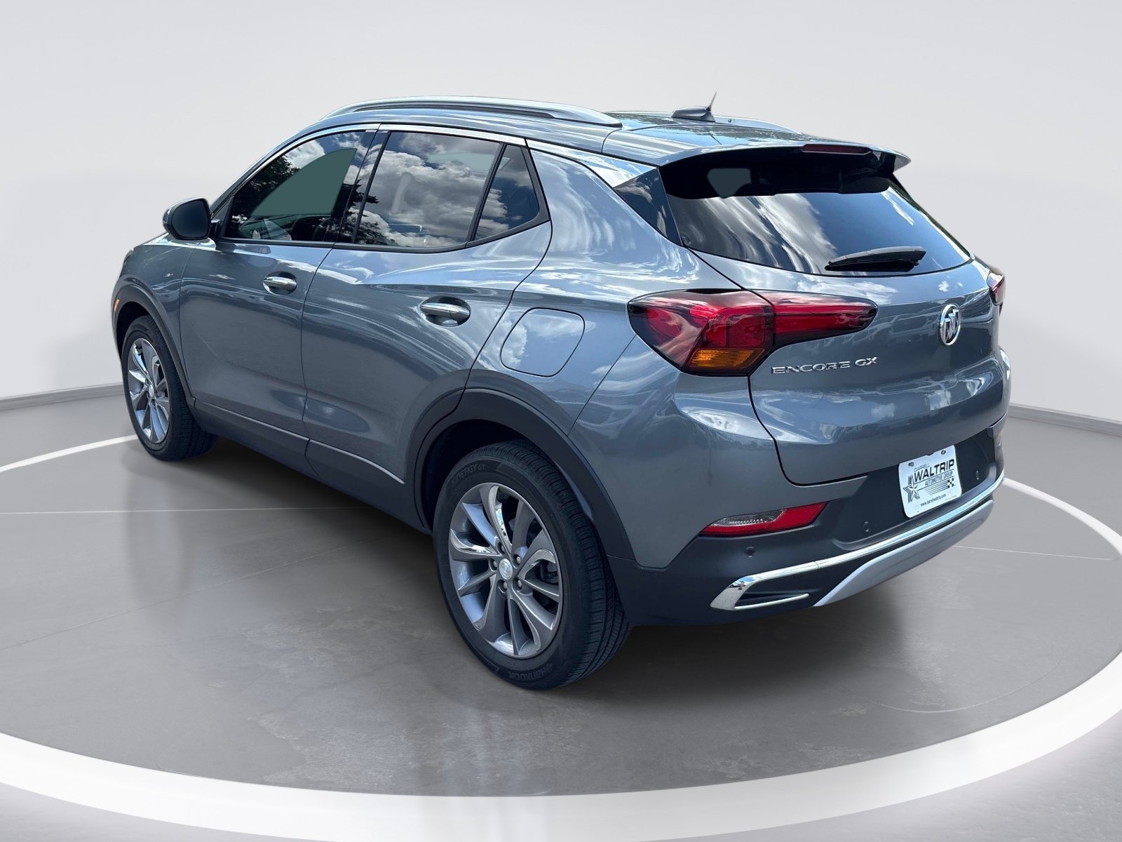 Used 2022 Buick Encore GX Essence w/ Advanced Technology Package FWD image 6