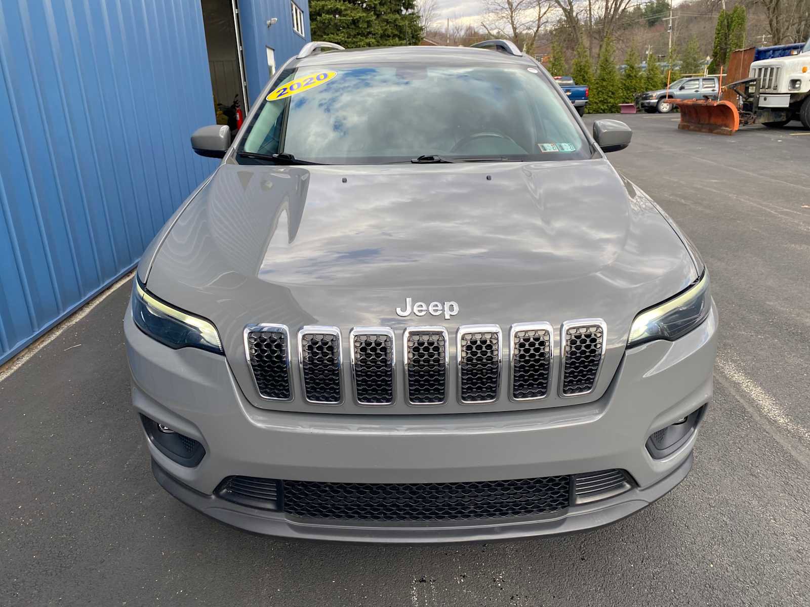 Used 2020 Jeep Cherokee Latitude Plus w/ Cold Weather Group image 15