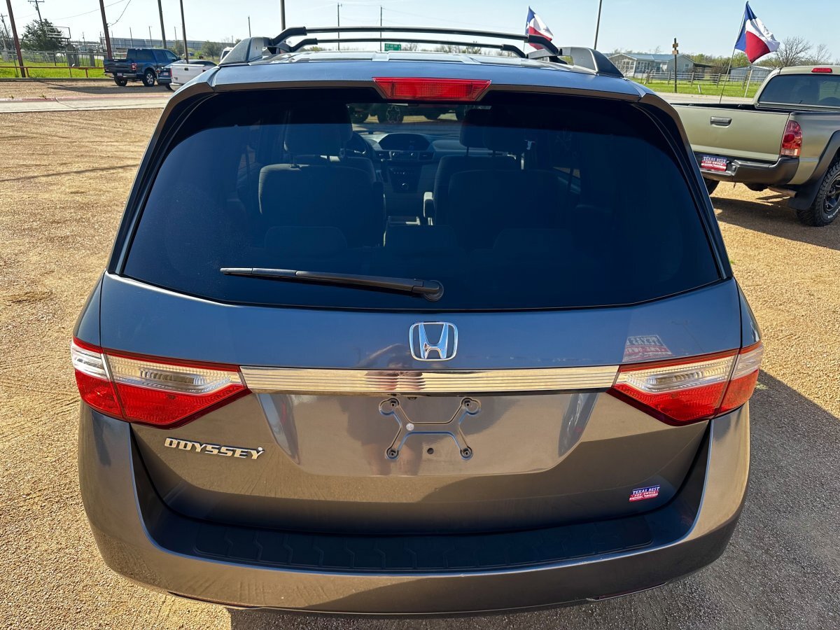 Used 2013 Honda Odyssey LX image 6