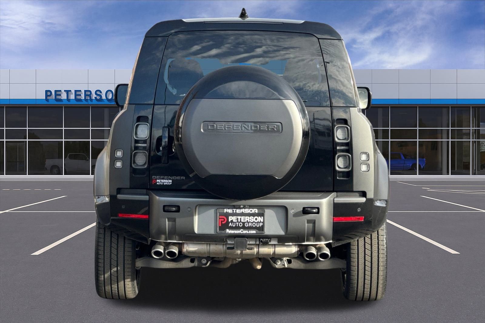 Used 2025 Land Rover Defender 110 V8 image 5