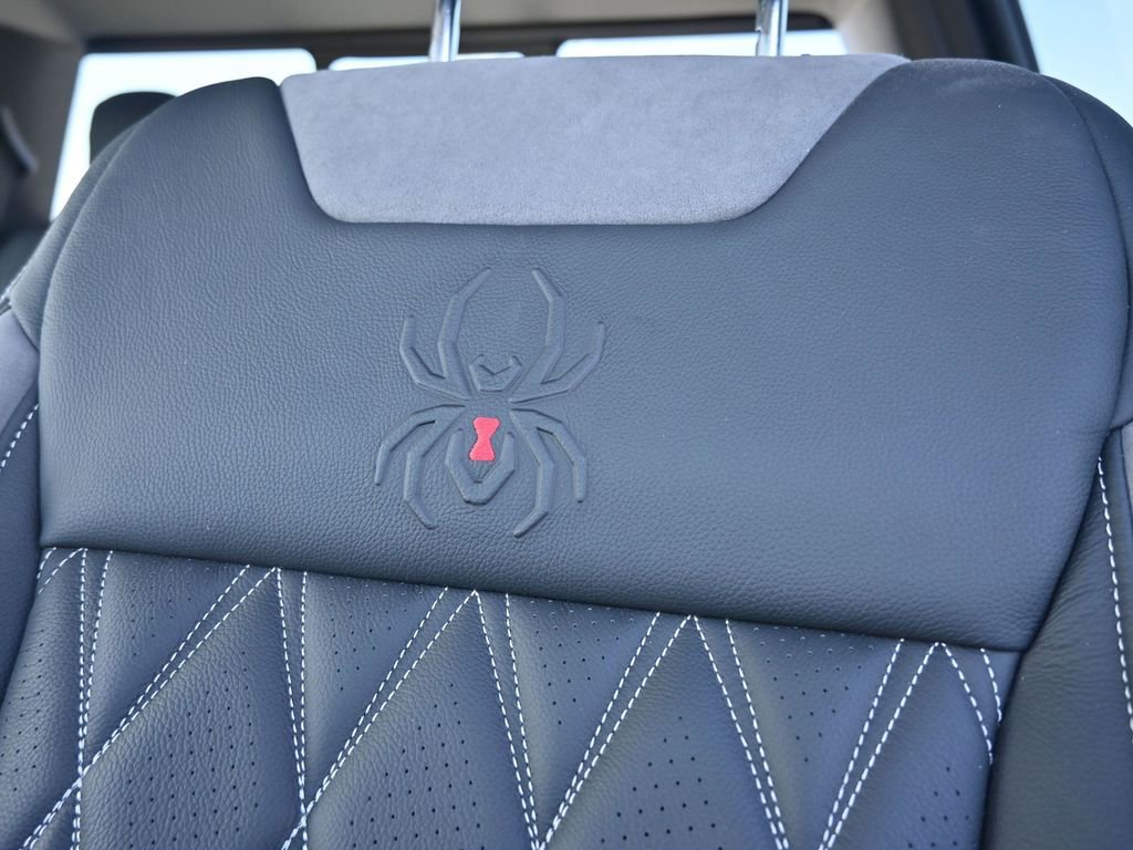 New 2026 Ford F250 Lariat w/ Black Appearance Package image 30