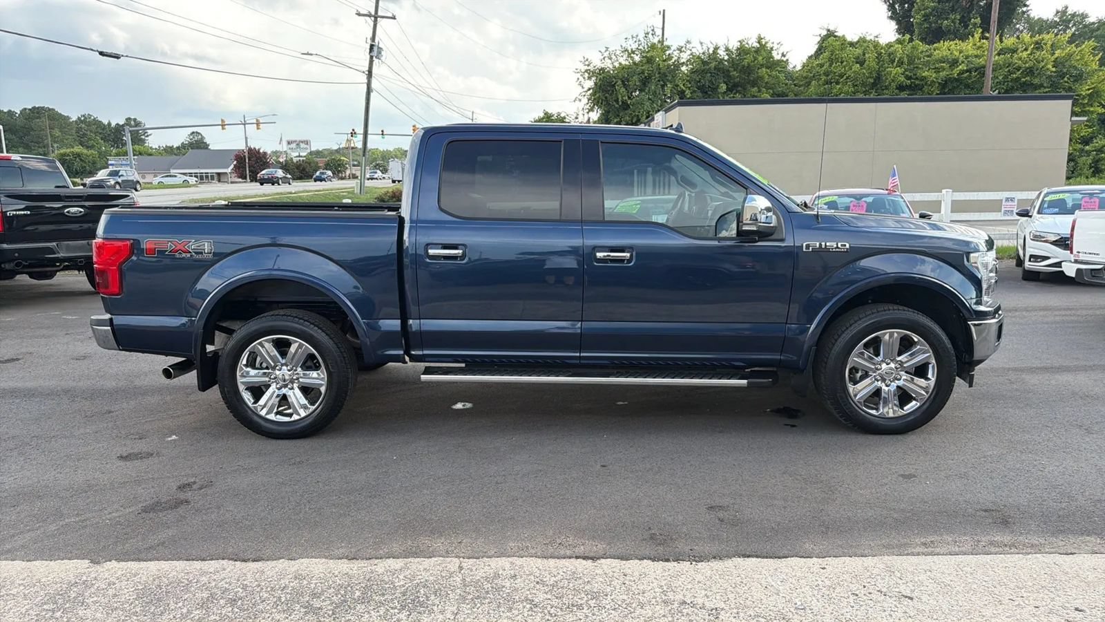 Used 2018 Ford F150 Lariat w/ Equipment Group 502A Luxury AWD/4WD image 6