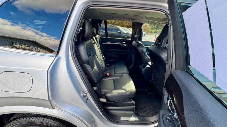 Used 2018 Volvo XC90 T5 Momentum w/ Momentum Plus Package image 18
