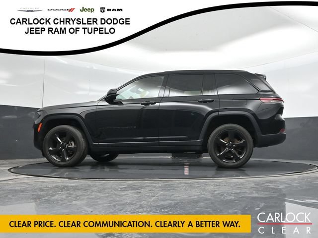 Used 2023 Jeep Grand Cherokee Altitude AWD/4WD image 50