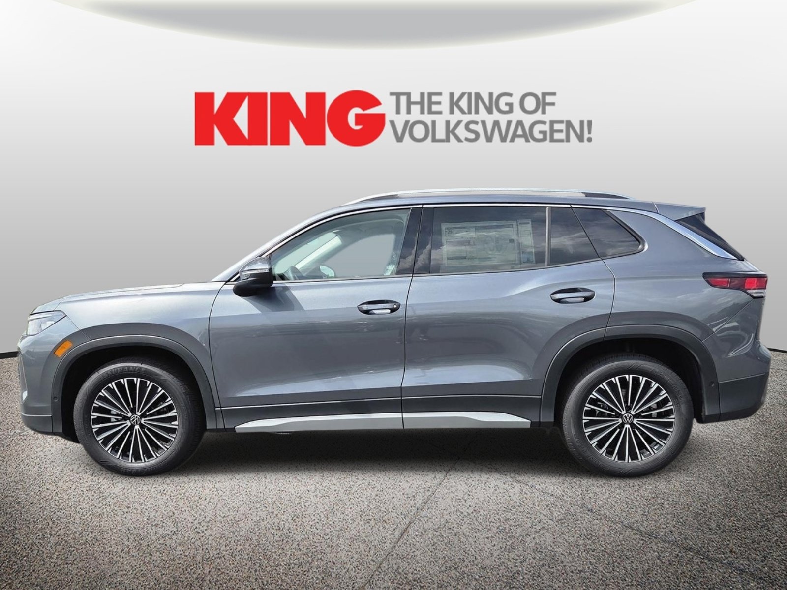 New 2026 Volkswagen Tiguan S FWD image 7
